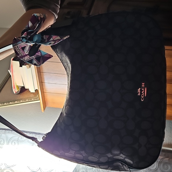 Coach - Picture 1 of 7